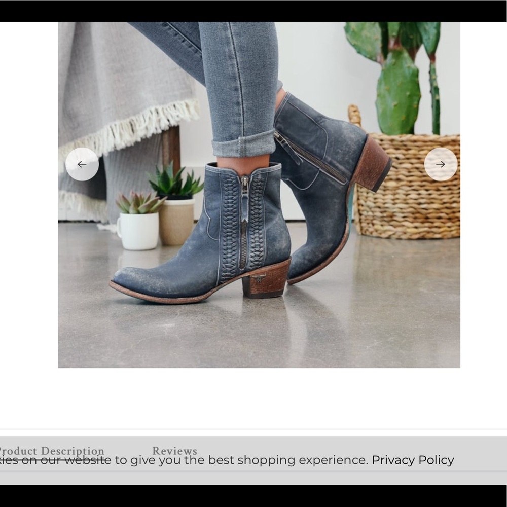 Lane Layten Booties. BNIB 8